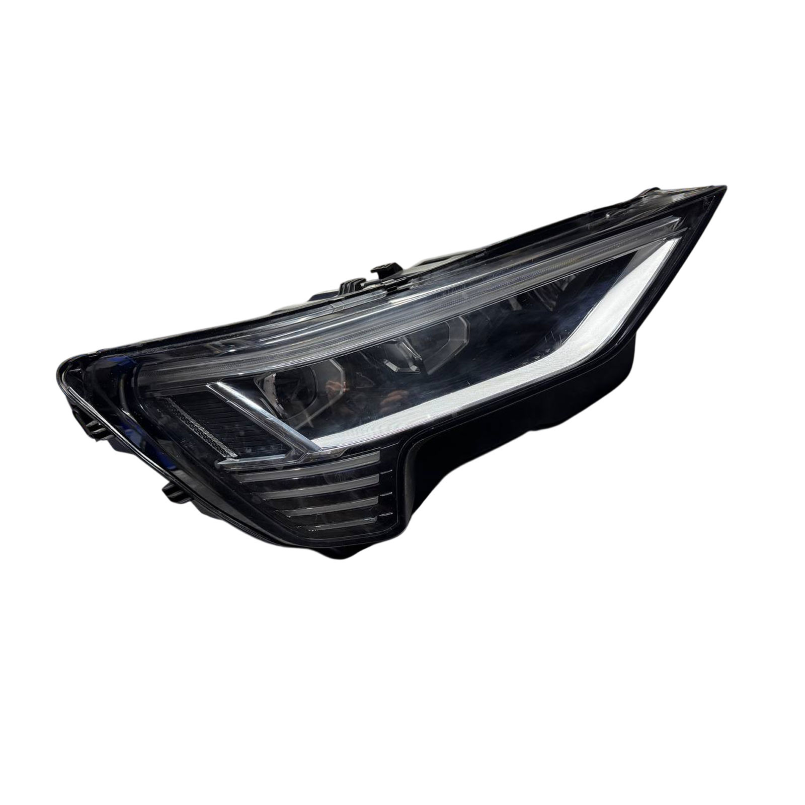 Audi E-TRON 55 4KE led фара ліва