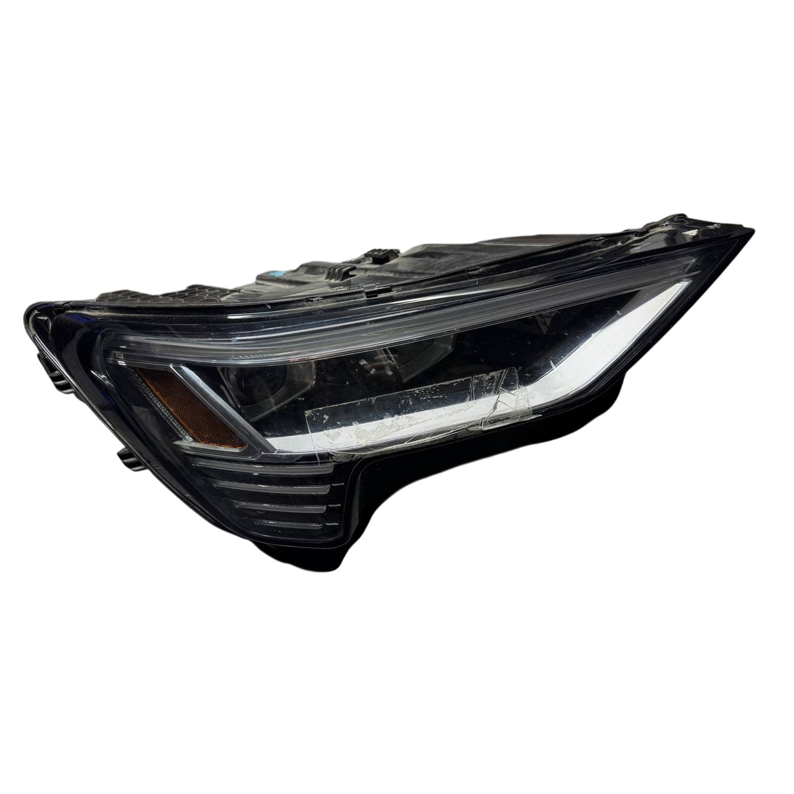 Audi E-TRON 55 4KE led фара права